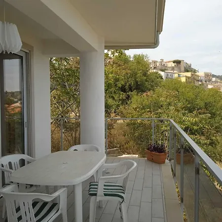 Anna Apartment *